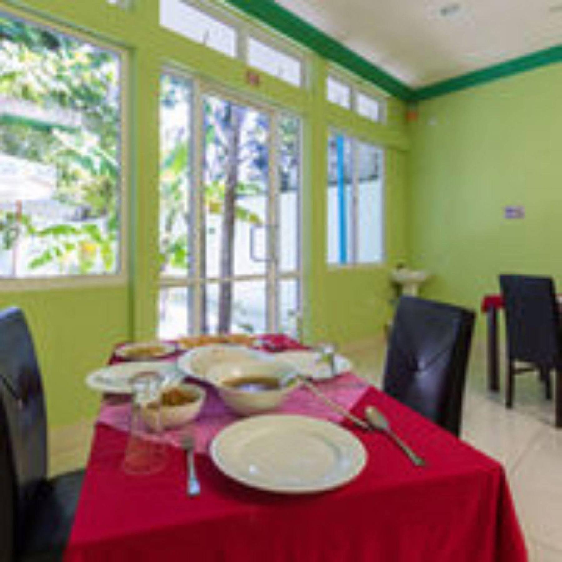 페리두 인 호텔 Feridhoo 외부 사진